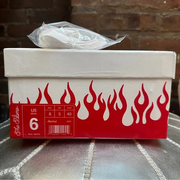 BNIB YG 4Hunnid The Flame Block Runner sneaker - Picture 8 of 9